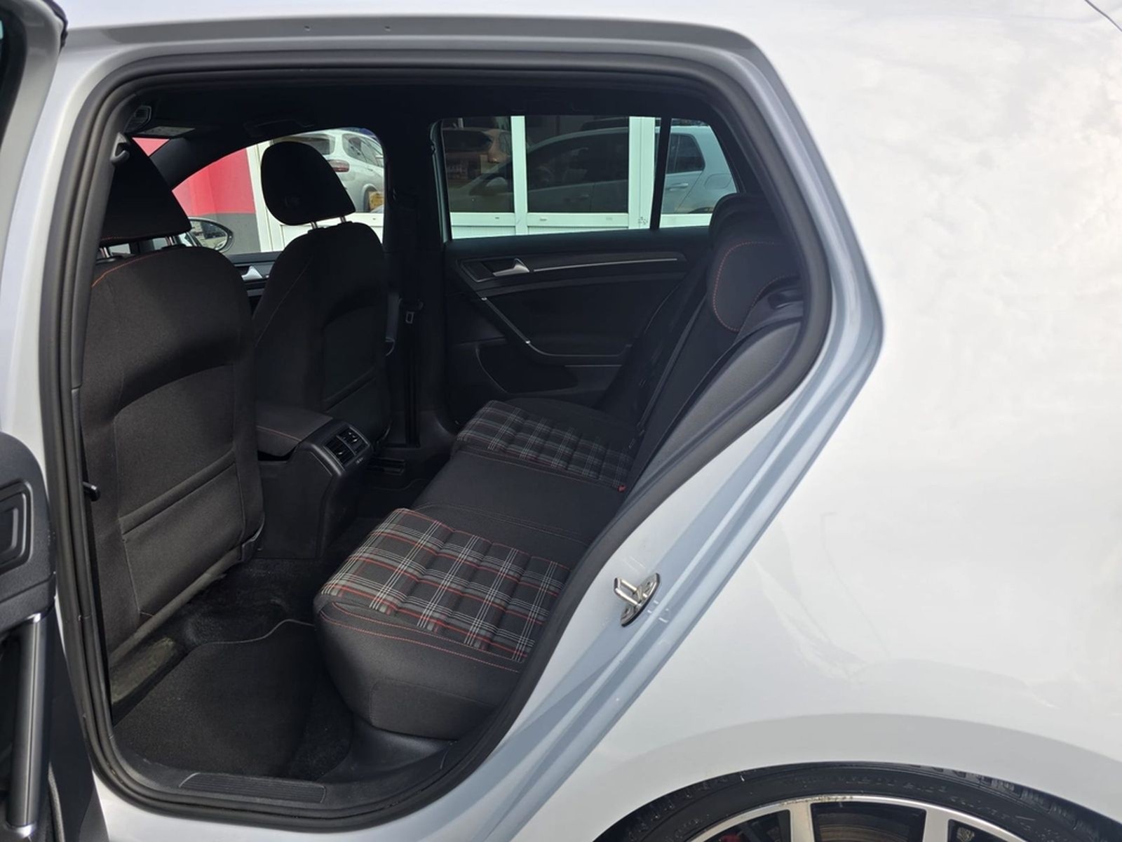 Volkswagen Golf VII 2.0 TSI|GTI|Navi|PDC|SHZ|ACC|AHK|Sport foto 22