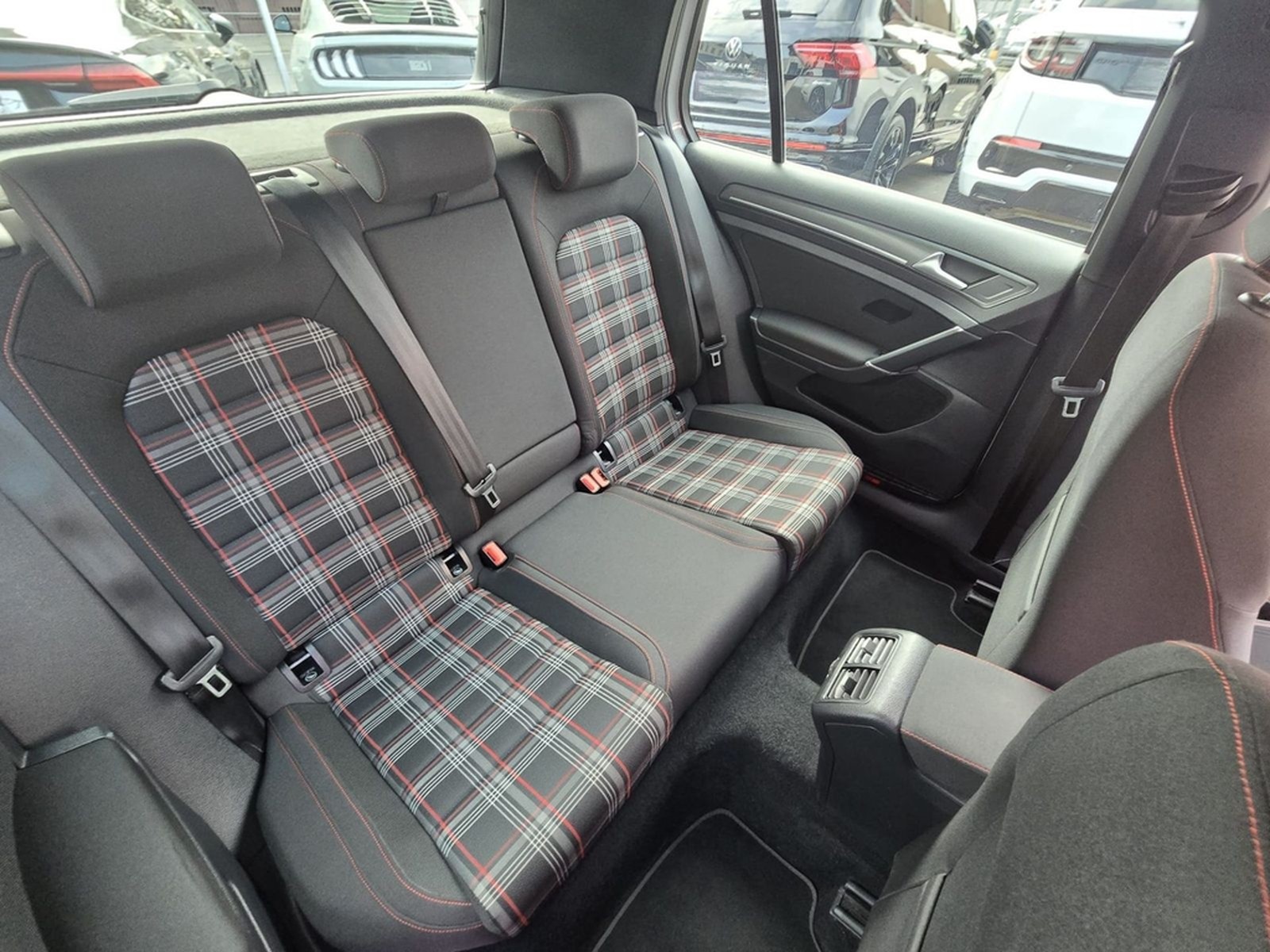 Volkswagen Golf VII 2.0 TSI|GTI|Navi|PDC|SHZ|ACC|AHK|Sport foto 29