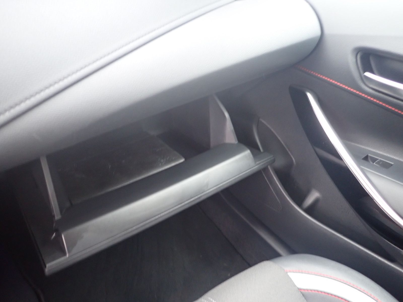 Toyota Corolla Touring Sports Hybrid GR Sport 2.0 foto 14