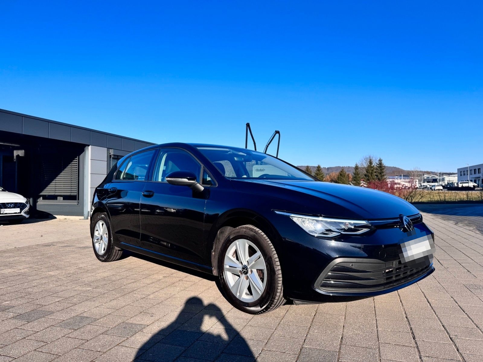 Volkswagen Golf VIII Lim. Life 2.0 TDI /LED/NAVI/AMBIENTE foto 3