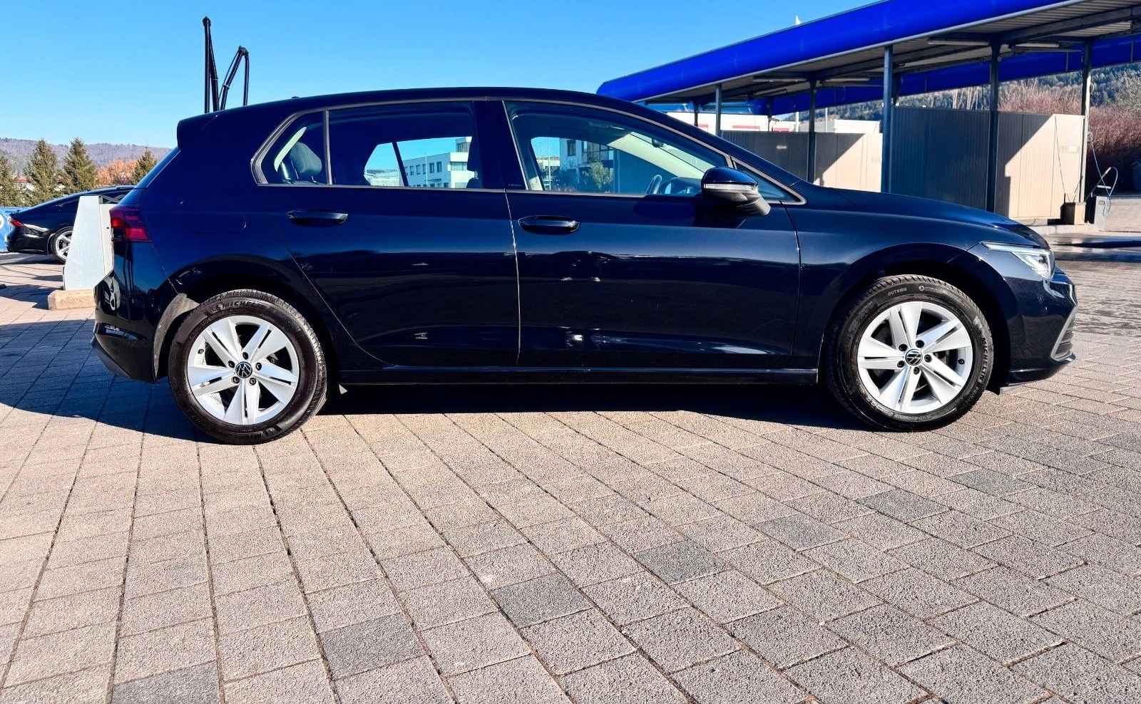Volkswagen Golf VIII Lim. Life 2.0 TDI /LED/NAVI/AMBIENTE foto 4