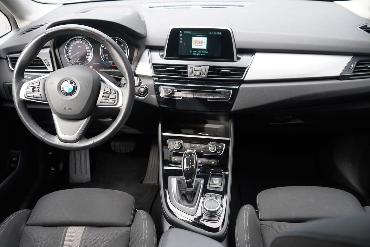 BMW 218d xDrive Active Tourer LED Navi ACC DAB AHK foto 5