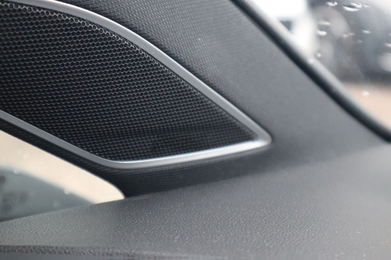 Volkswagen Golf VII Variant R 2.0 TSI Dynaudio Kamera ACC foto 13