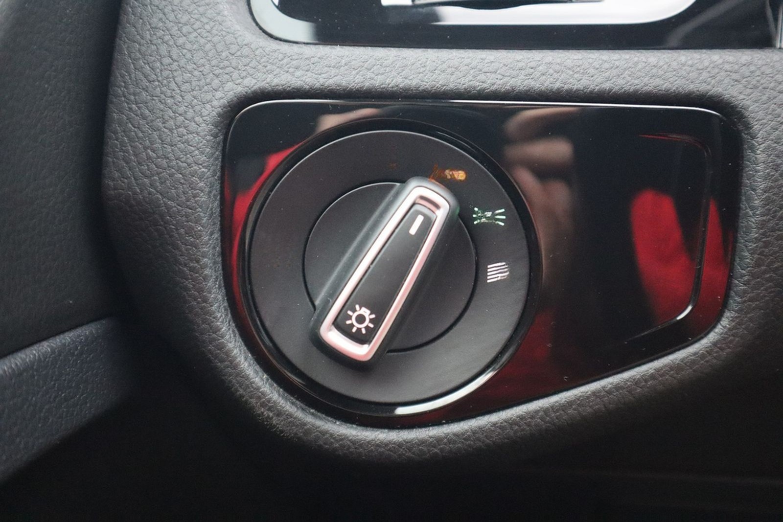 Volkswagen Golf VII Variant R 2.0 TSI Dynaudio Kamera ACC foto 22
