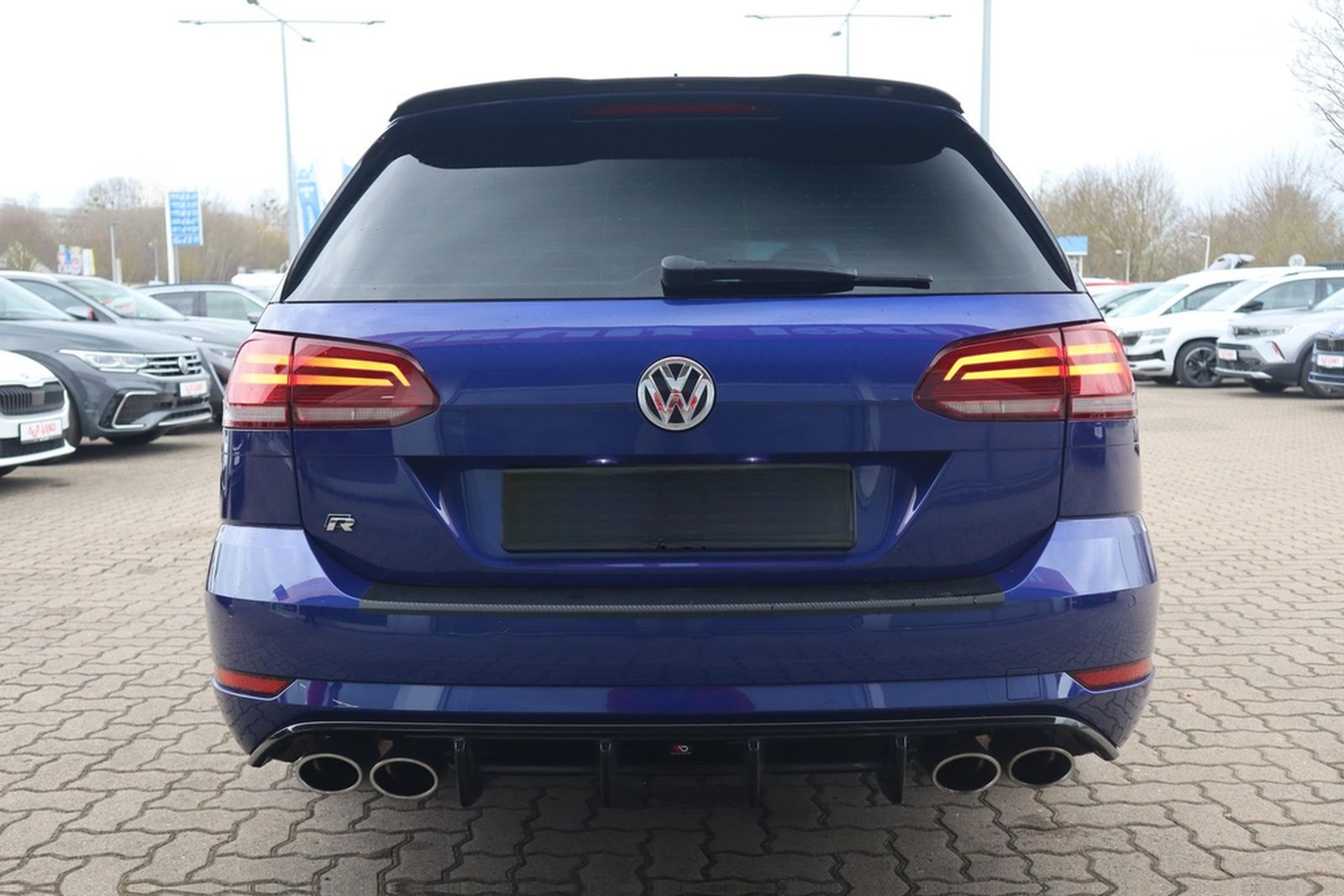 Volkswagen Golf VII Variant R 2.0 TSI Dynaudio Kamera ACC foto 4
