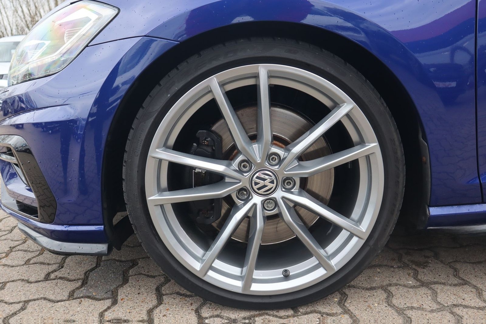 Volkswagen Golf VII Variant R 2.0 TSI Dynaudio Kamera ACC foto 8