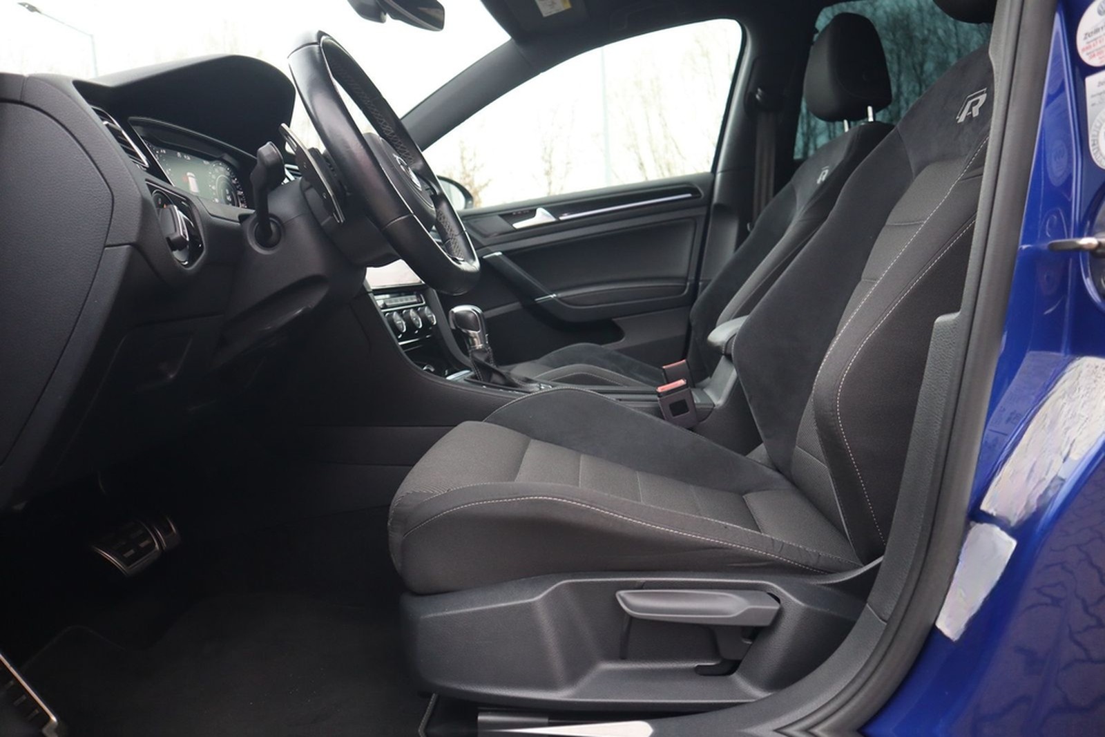 Volkswagen Golf VII Variant R 2.0 TSI Dynaudio Kamera ACC foto 9