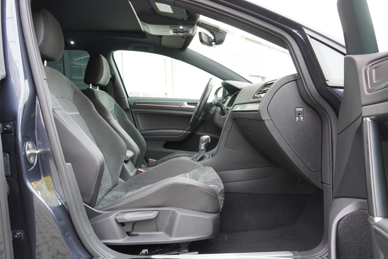 Volkswagen Golf VII Variant 2.0 TDI GTD DSG LED Navi ACC foto 27