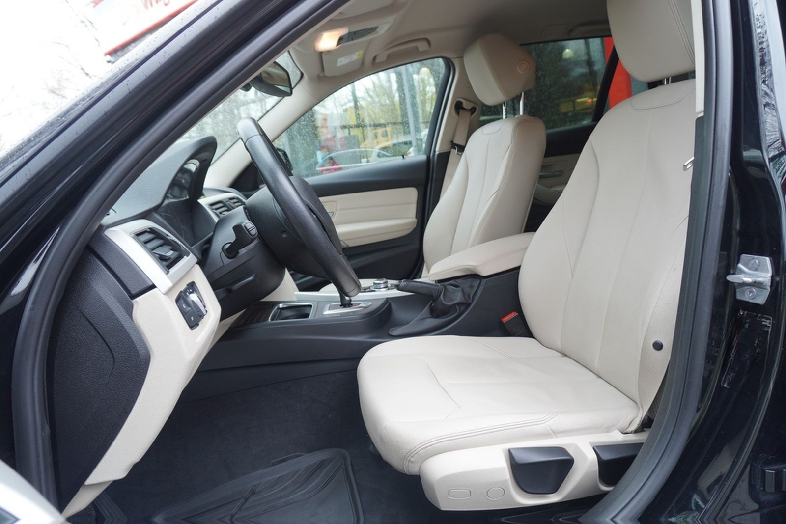 BMW 318i Touring Aut. LED Head-Up Navi Sitzheizung foto 11