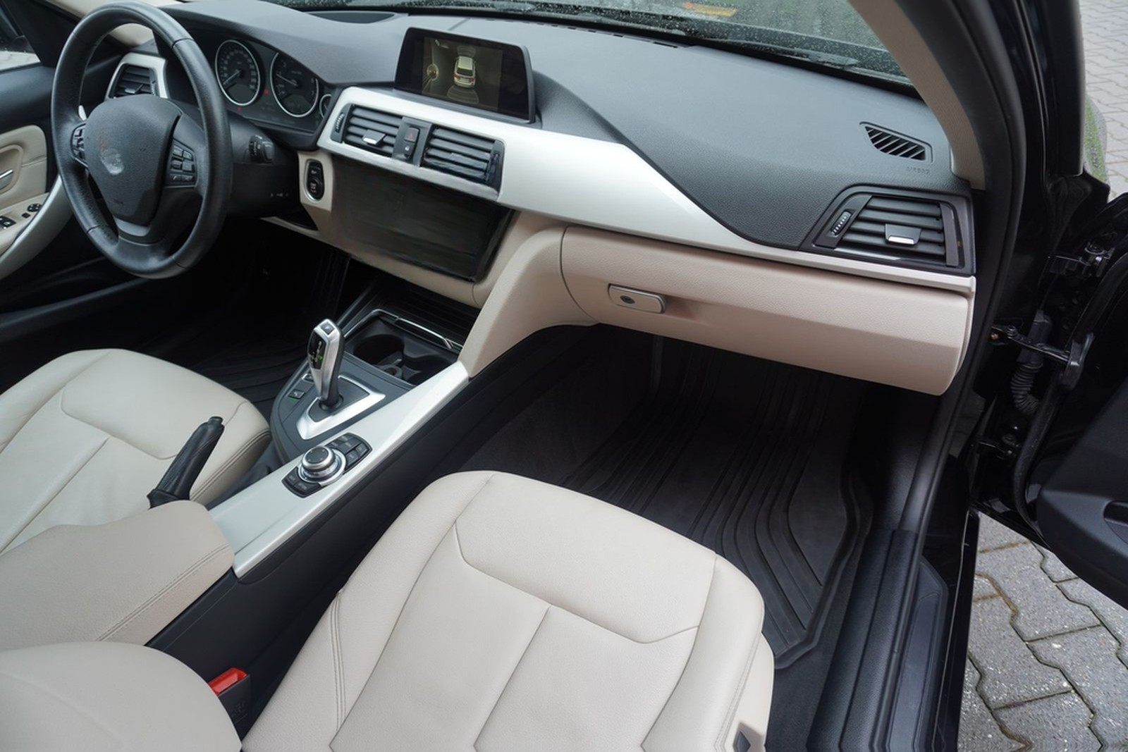 BMW 318i Touring Aut. LED Head-Up Navi Sitzheizung foto 13