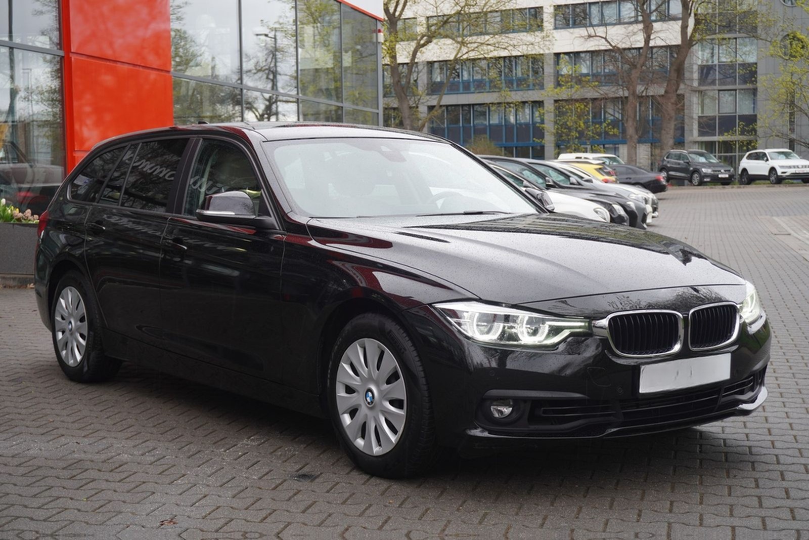 BMW 318i Touring Aut. LED Head-Up Navi Sitzheizung foto 4