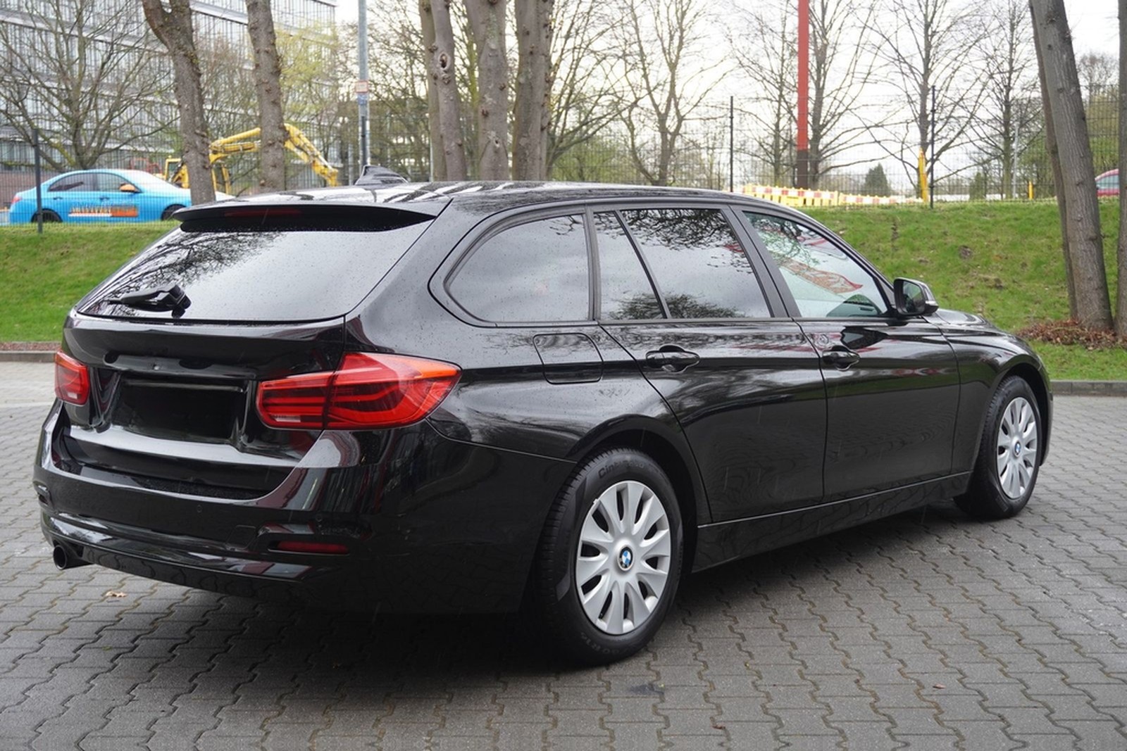 BMW 318i Touring Aut. LED Head-Up Navi Sitzheizung foto 6