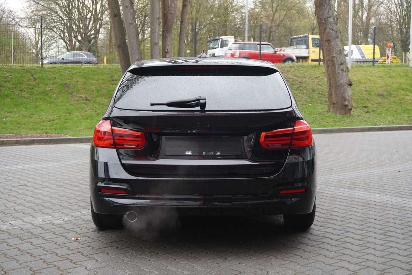 BMW 318i Touring Aut. LED Head-Up Navi Sitzheizung foto 7