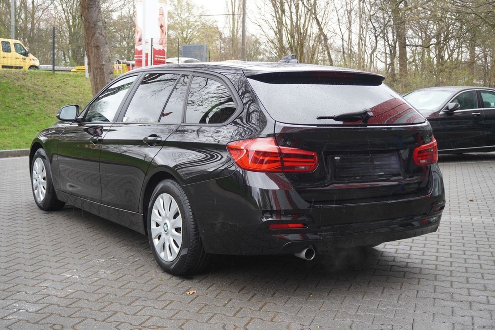 BMW 318i Touring Aut. LED Head-Up Navi Sitzheizung foto 8