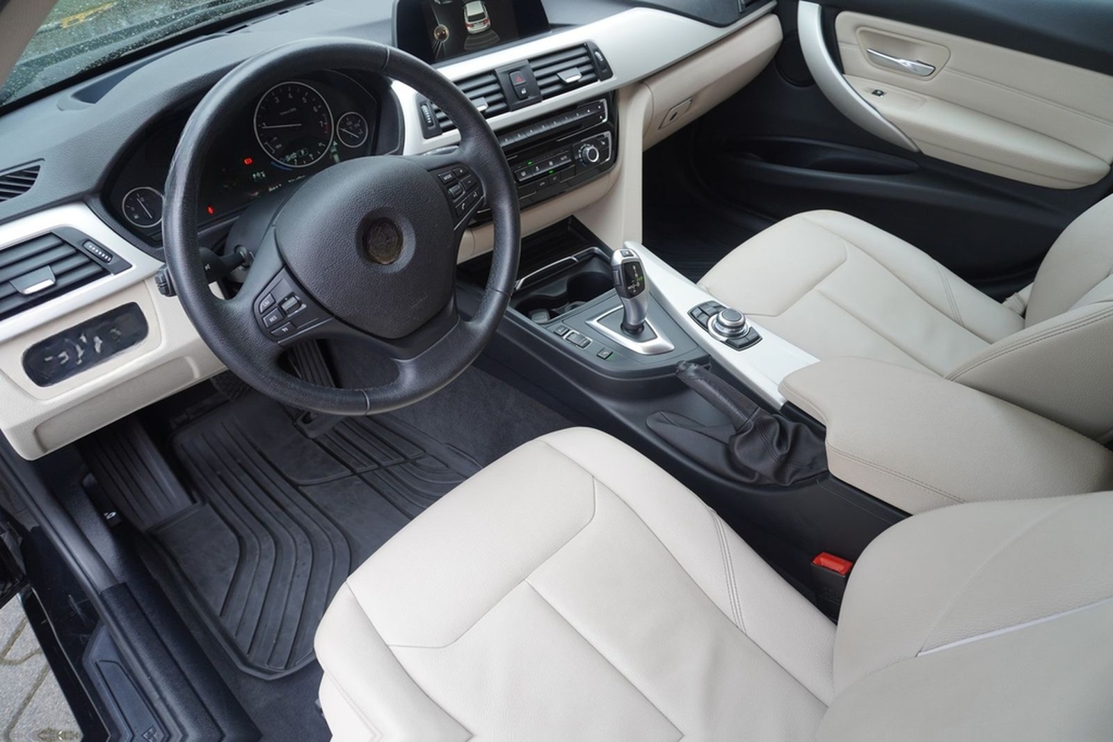 BMW 318i Touring Aut. LED Head-Up Navi Sitzheizung foto 10
