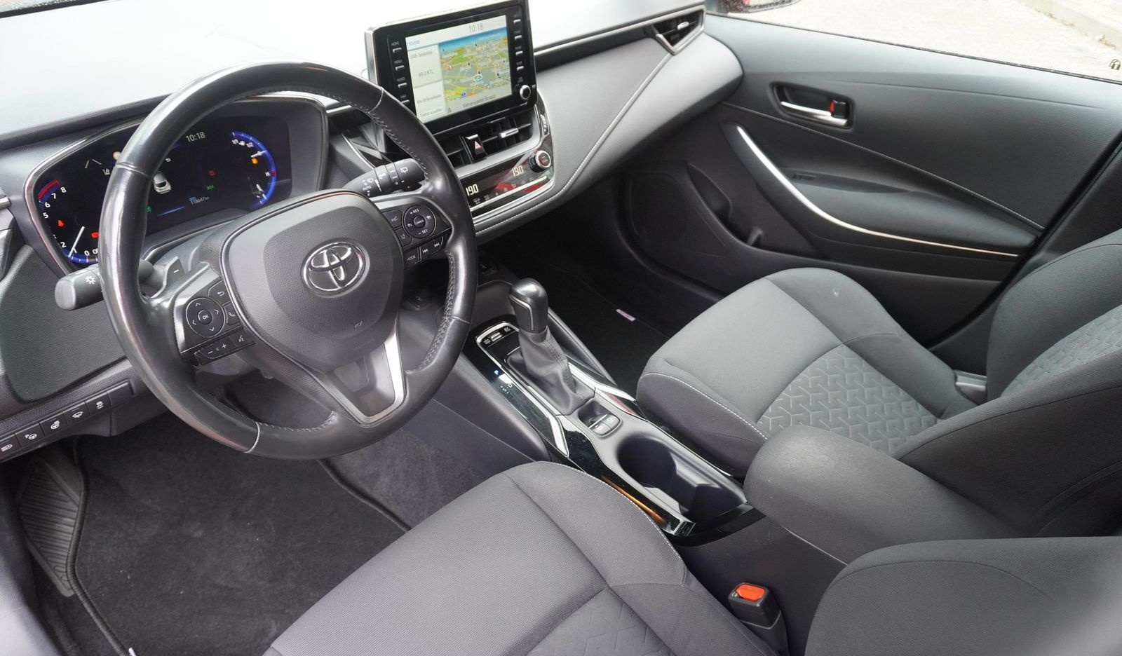 Toyota Corolla 2.0 Hybrid Club LED Navi Kamera PDC DAB foto 10