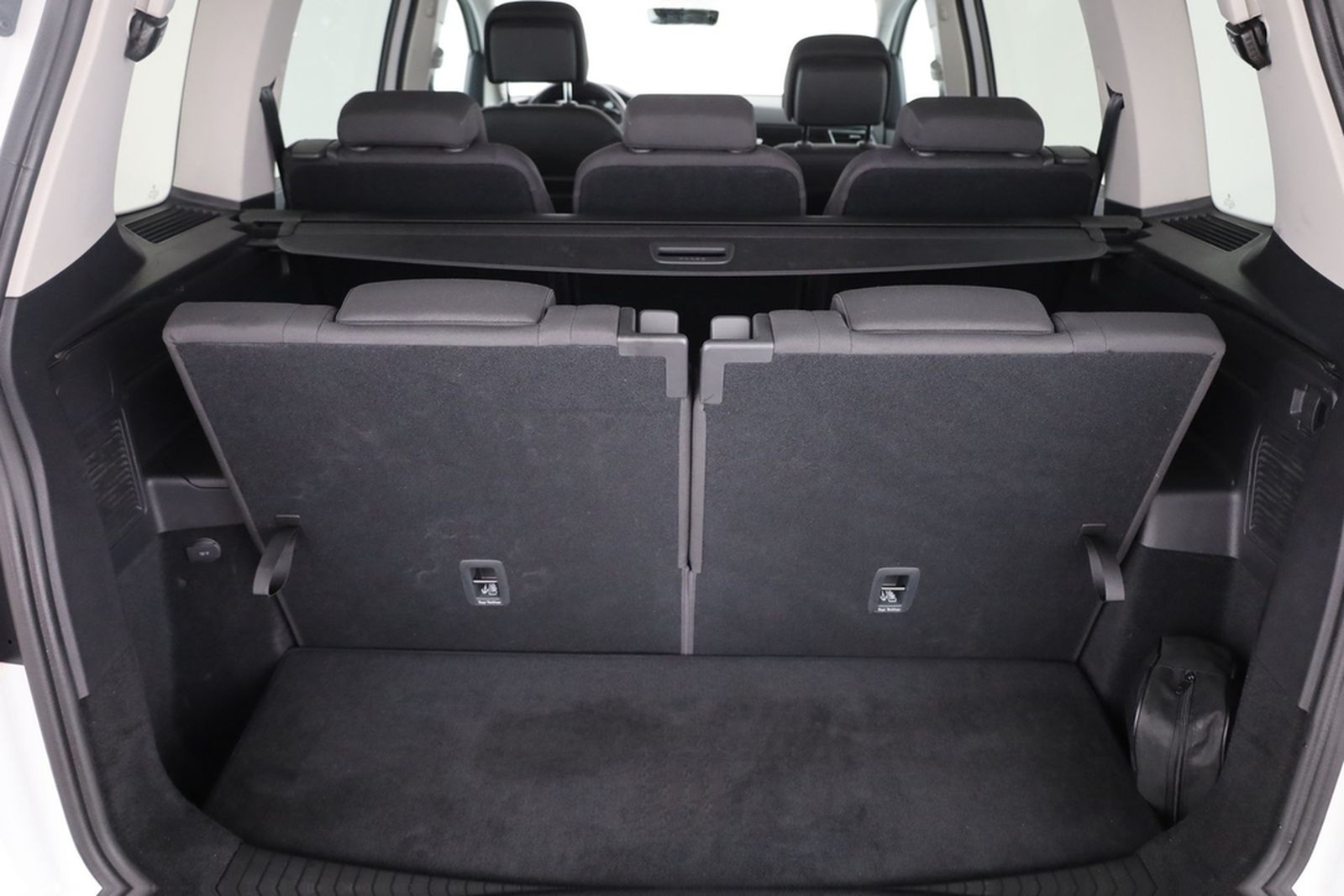 Volkswagen Touran 1.5 TSI R-Line LED 7-Sitzer Navi ACC AHK foto 27