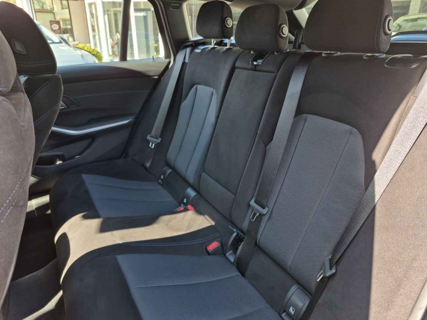 BMW 330 i xDrive M Sport Touring Rückfahrk. CarPlay  foto 24