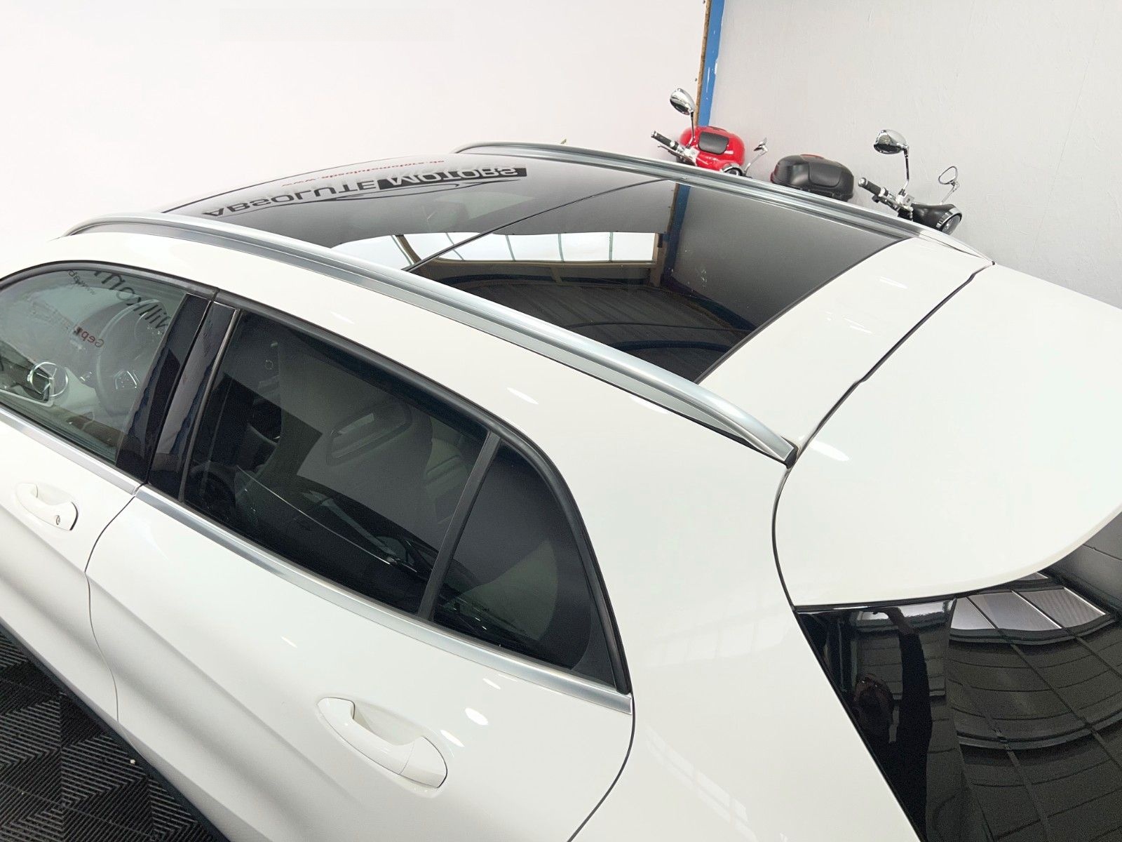 Mercedes-Benz GLA 180 Urban *Autom *LED-SW *Pano *DAB foto 17