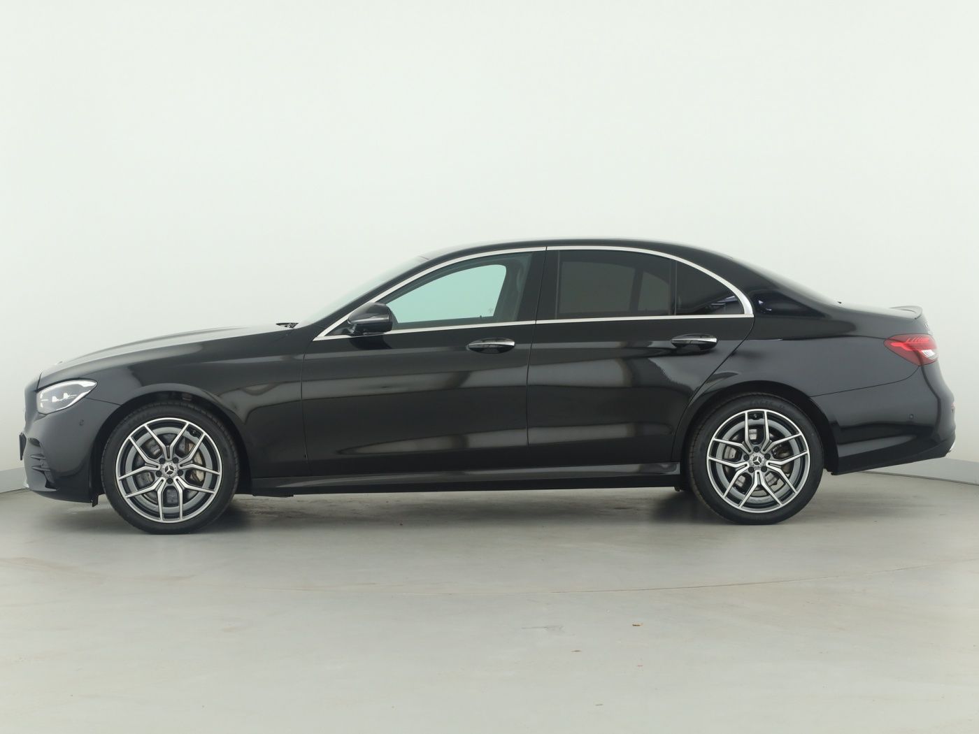Mercedes-Benz E 300 de AMG*PTS*360°Kamera*Distronic*Navigation foto 7