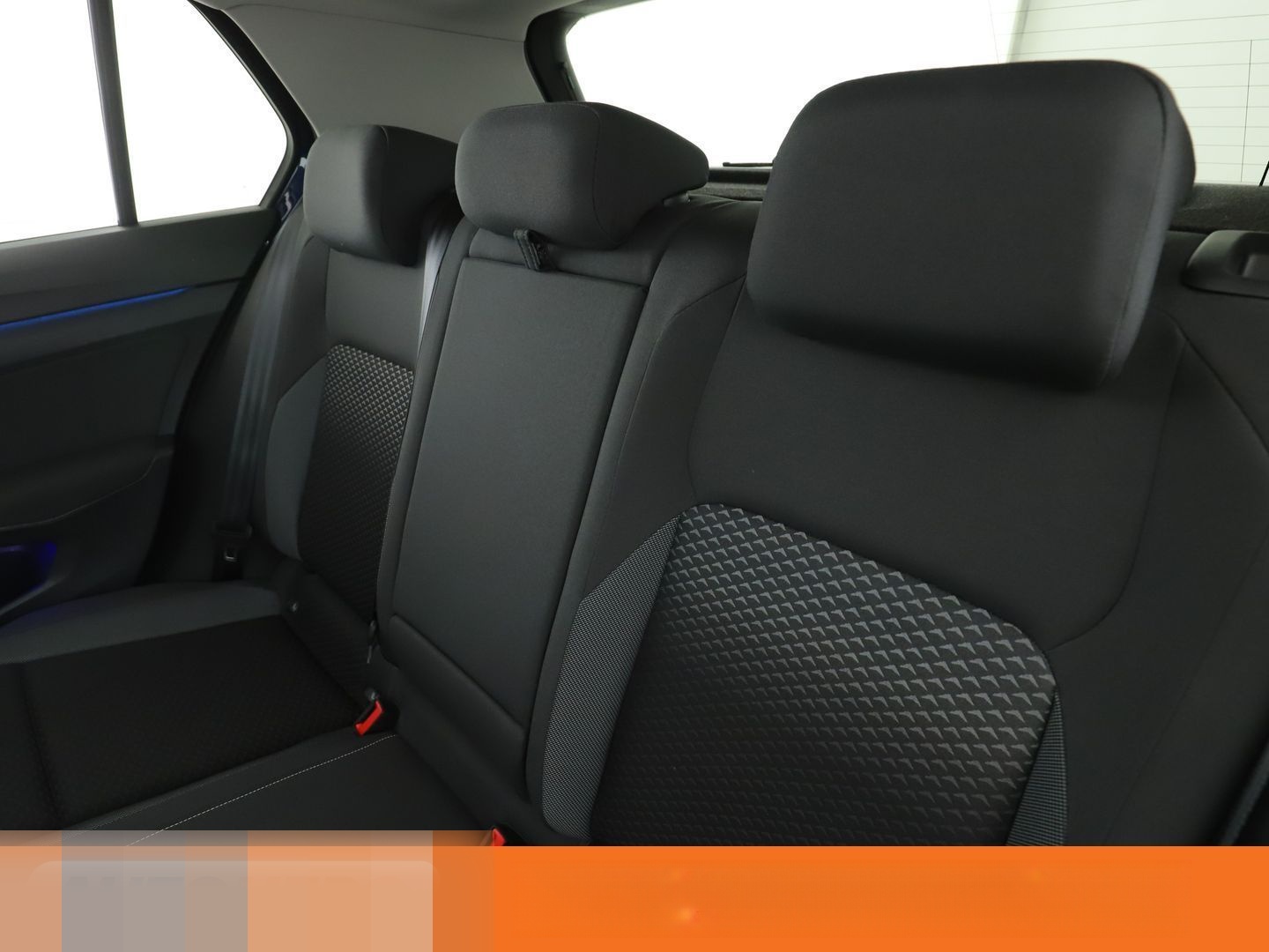 Volkswagen Golf VIII 1.5 TSI ACT Active *NAVI*LED*ACC*PDC* foto 14