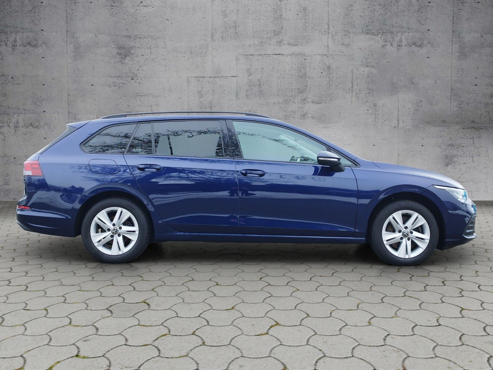 Volkswagen Golf VIII Variant Life 2.0 TDI DSG AHK/L+S/NAV foto 4