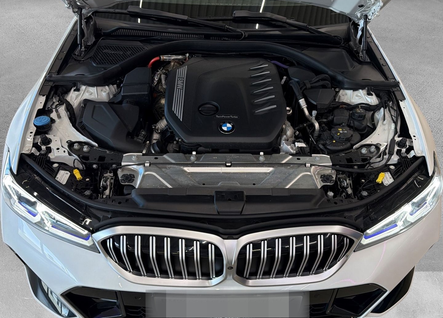 BMW 330 d xDrive Touring M Sport 18''LC PROF AHK PAN foto 14