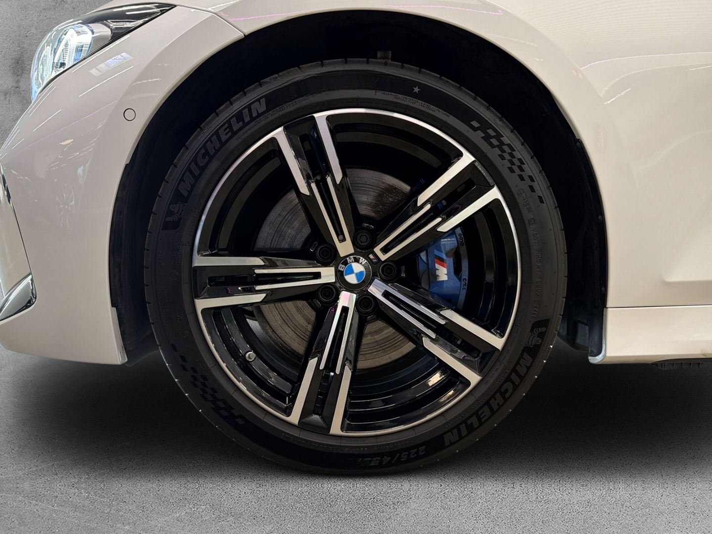 BMW 330 d xDrive Touring M Sport 18''LC PROF AHK PAN foto 7
