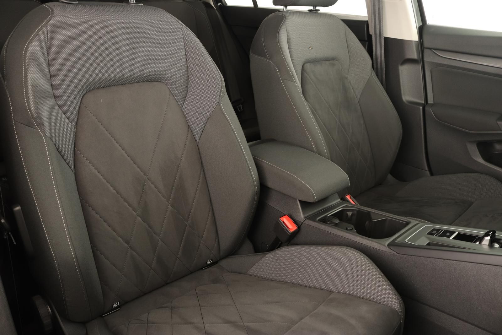 Volkswagen Golf 8 Variant 2.0 TDI Style DSG VIRTUAL LED+ AC foto 14