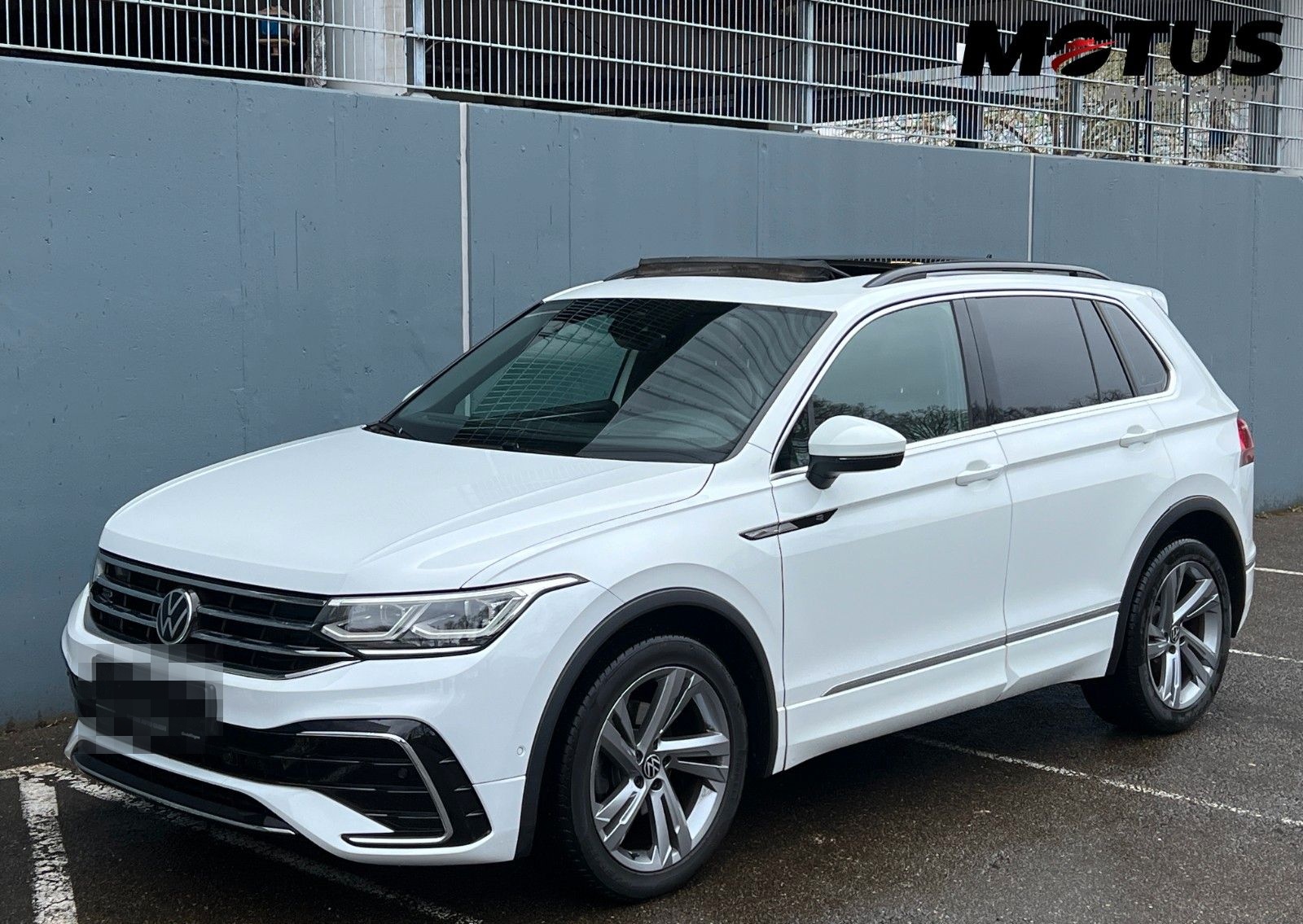 Volkswagen Tiguan 3x R Line Pano/IQMatrix/Kam/Keyl/HUD/19
