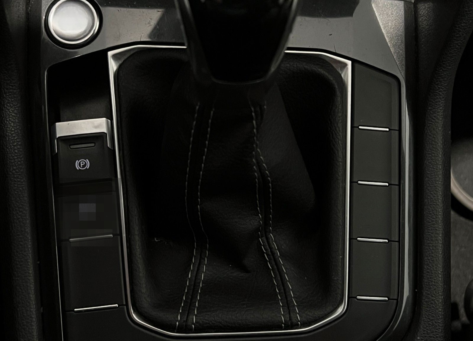 Volkswagen Tiguan 3x R Line Pano/IQMatrix/Kam/Keyl/HUD/19 foto 14