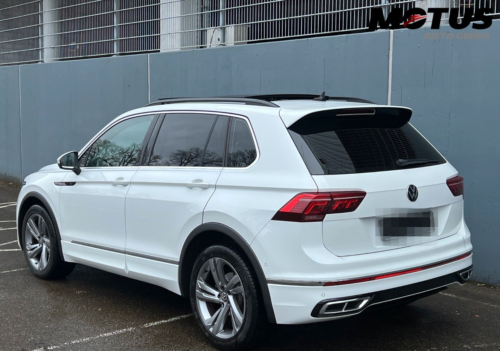 Volkswagen Tiguan 3x R Line Pano/IQMatrix/Kam/Keyl/HUD/19 foto 6