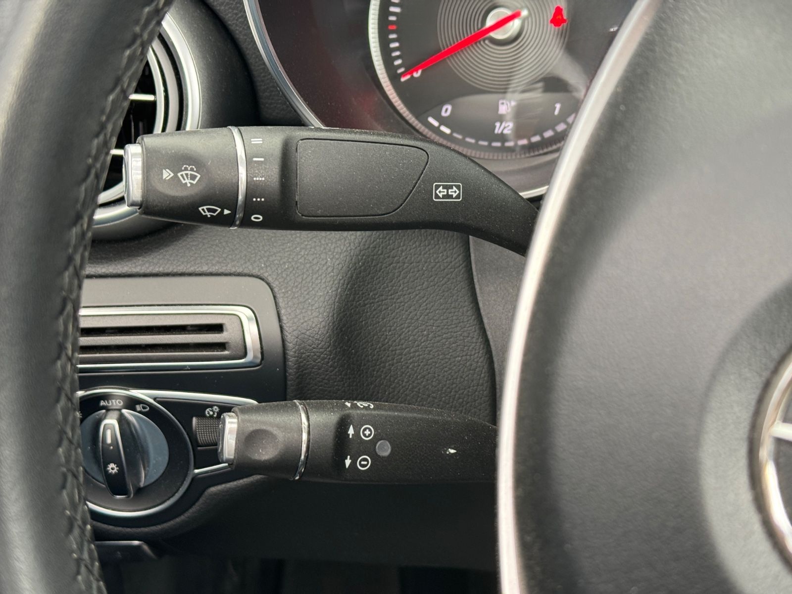 Mercedes-Benz C 200 Cabrio AMG/ Kamera/ Ambiente/ ToterWi./ foto 16