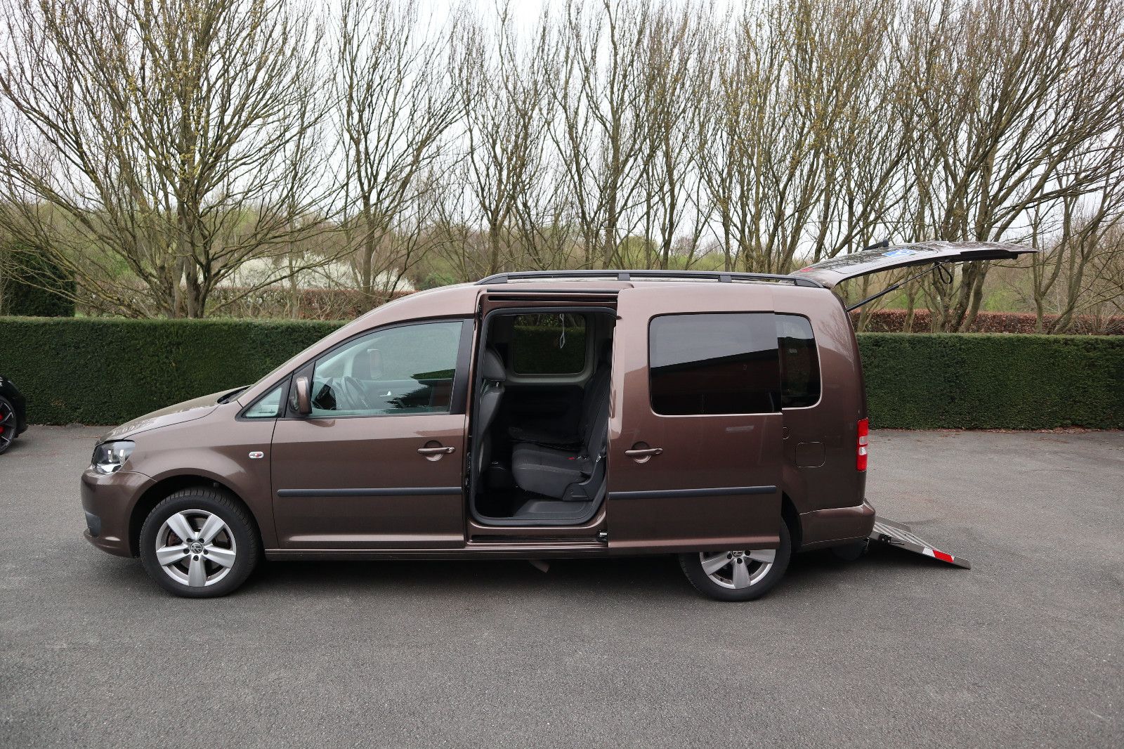 Volkswagen Caddy 1,6TDI DSG Maxi Comfort.*rollstuhlgerecht* foto 2