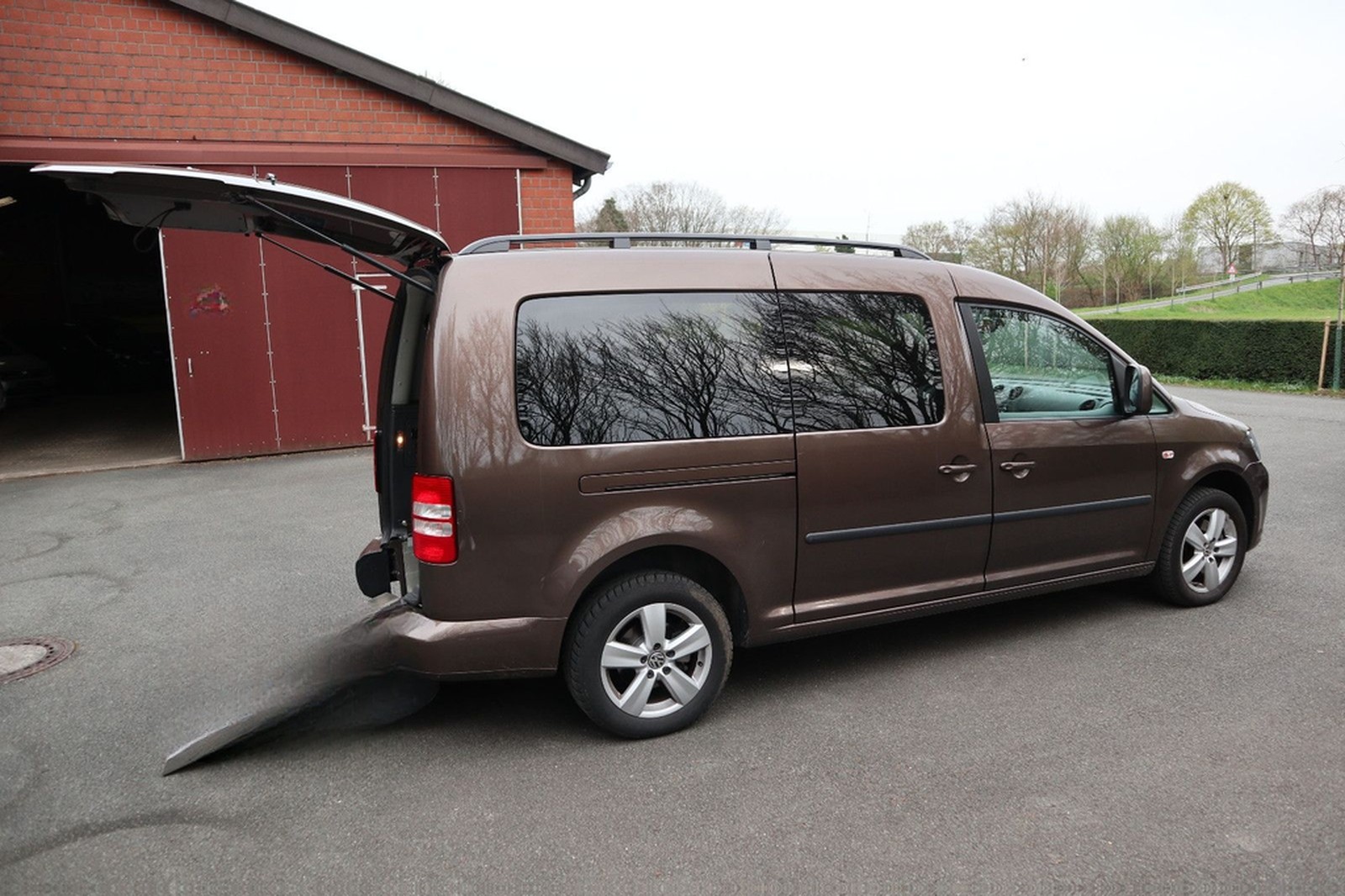 Volkswagen Caddy 1,6TDI DSG Maxi Comfort.*rollstuhlgerecht* foto 5