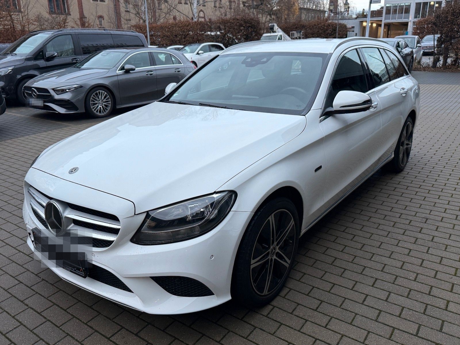 Mercedes-Benz C 300T de Avantgarde DISTRONIC 360° SPUR KEYLESS foto 4