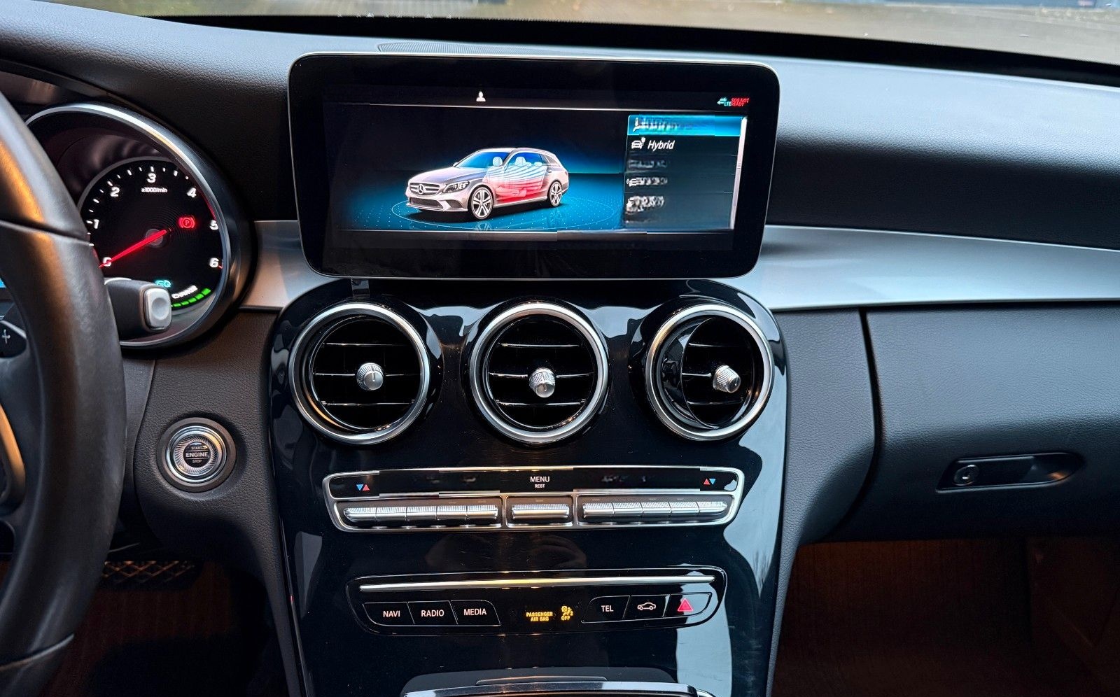 Mercedes-Benz C 300T de Avantgarde DISTRONIC 360° SPUR KEYLESS foto 8