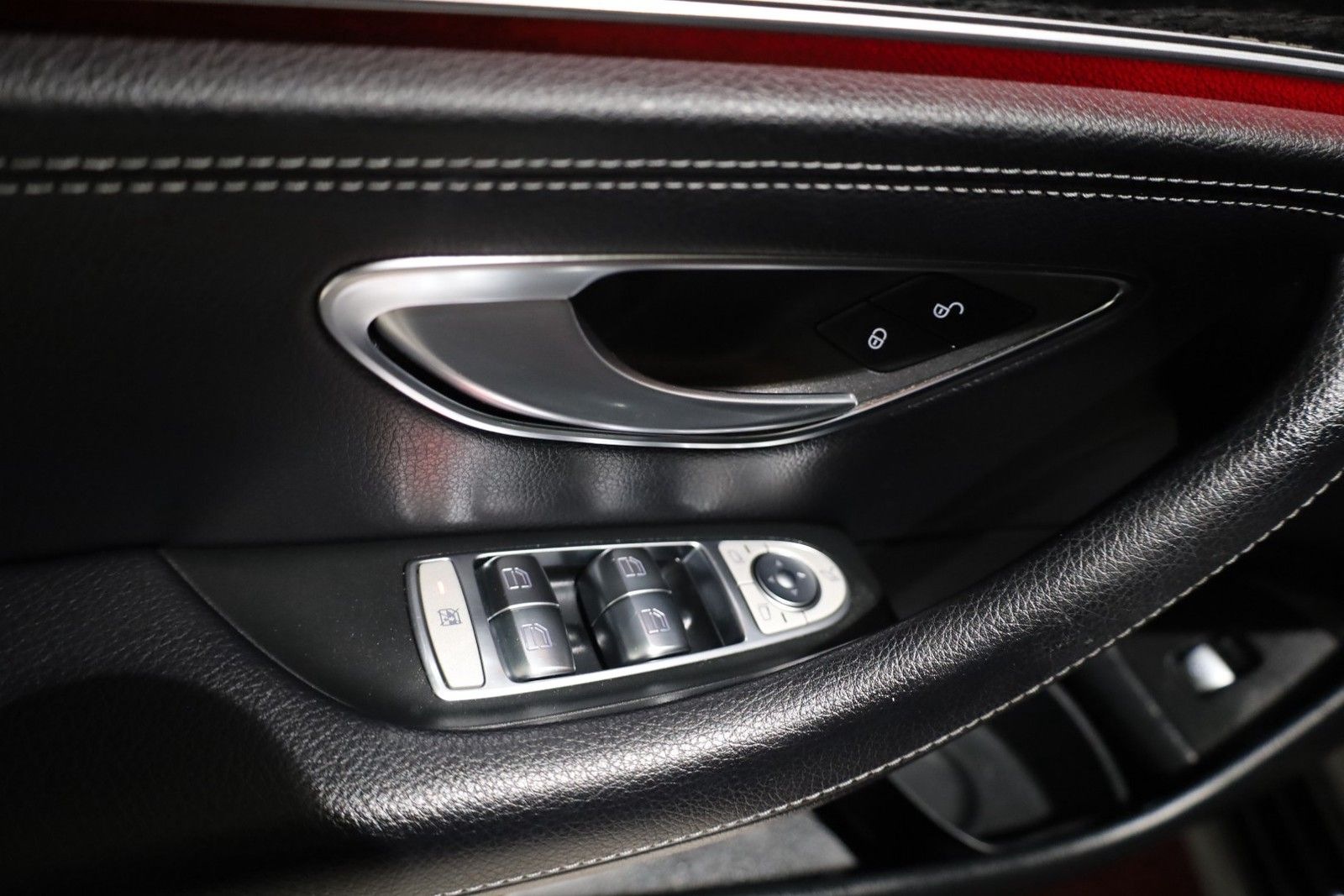 Mercedes-Benz E 350 d AMG-LINE*PANO/360°/BURMESTER* foto 14