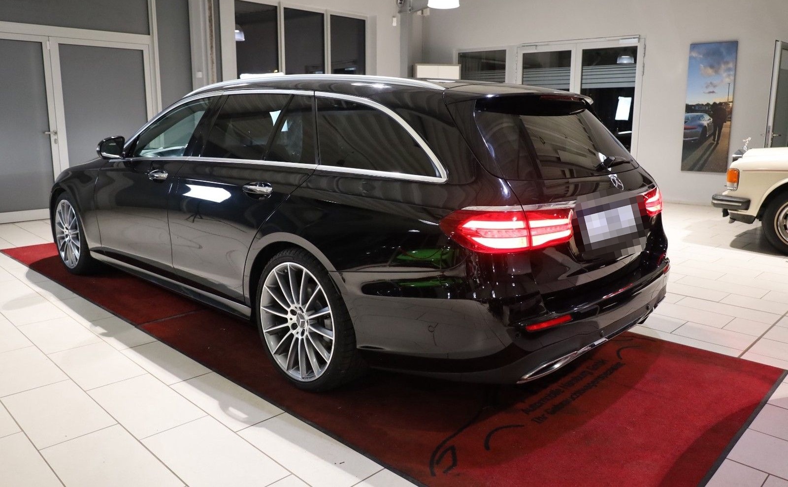 Mercedes-Benz E 350 d AMG-LINE*PANO/360°/BURMESTER* foto 3