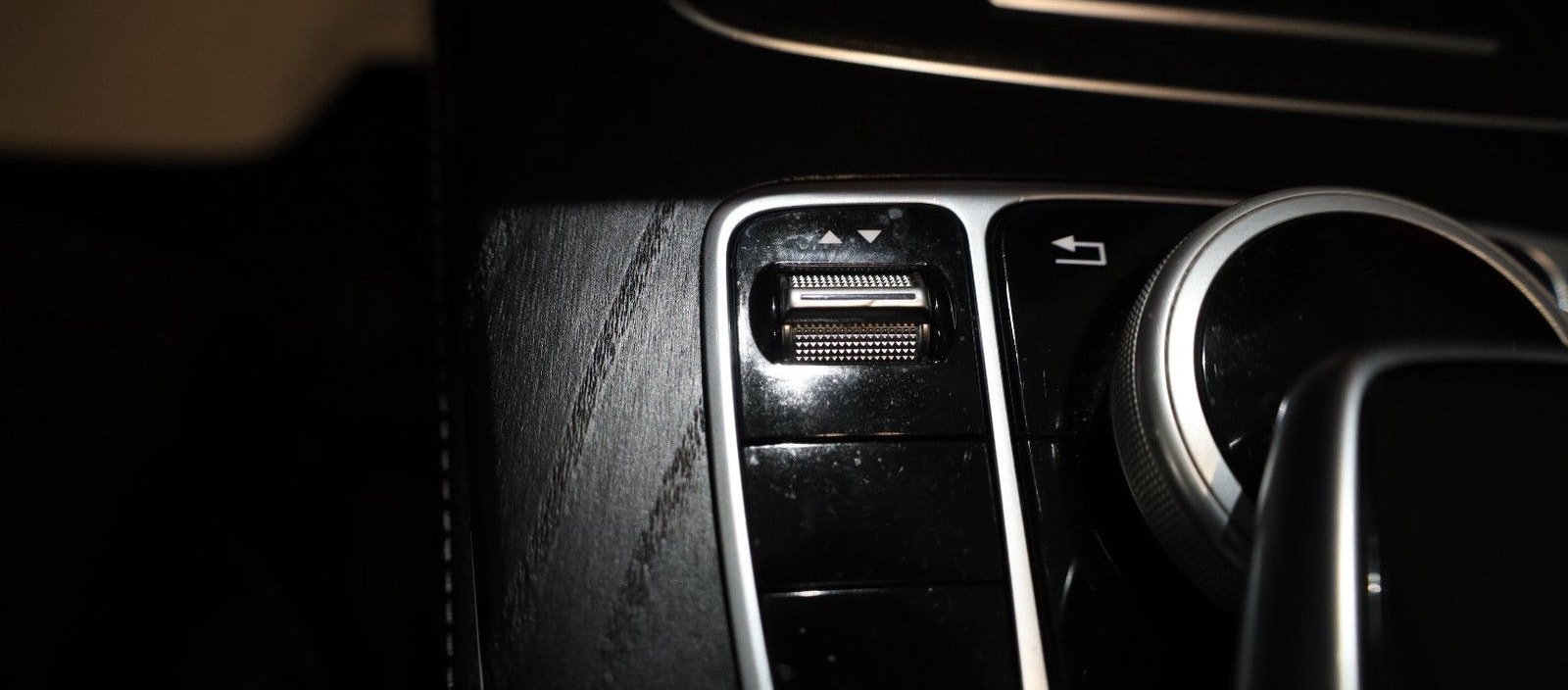 Mercedes-Benz E 350 d AMG-LINE*PANO/360°/BURMESTER* foto 35