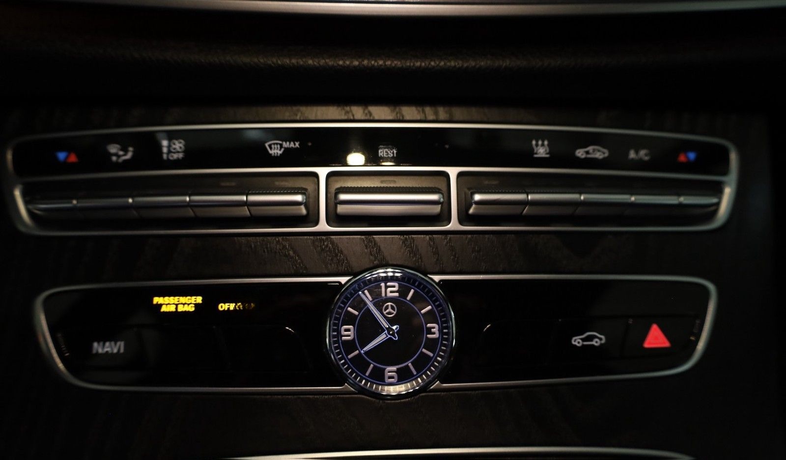 Mercedes-Benz E 350 d AMG-LINE*PANO/360°/BURMESTER* foto 37