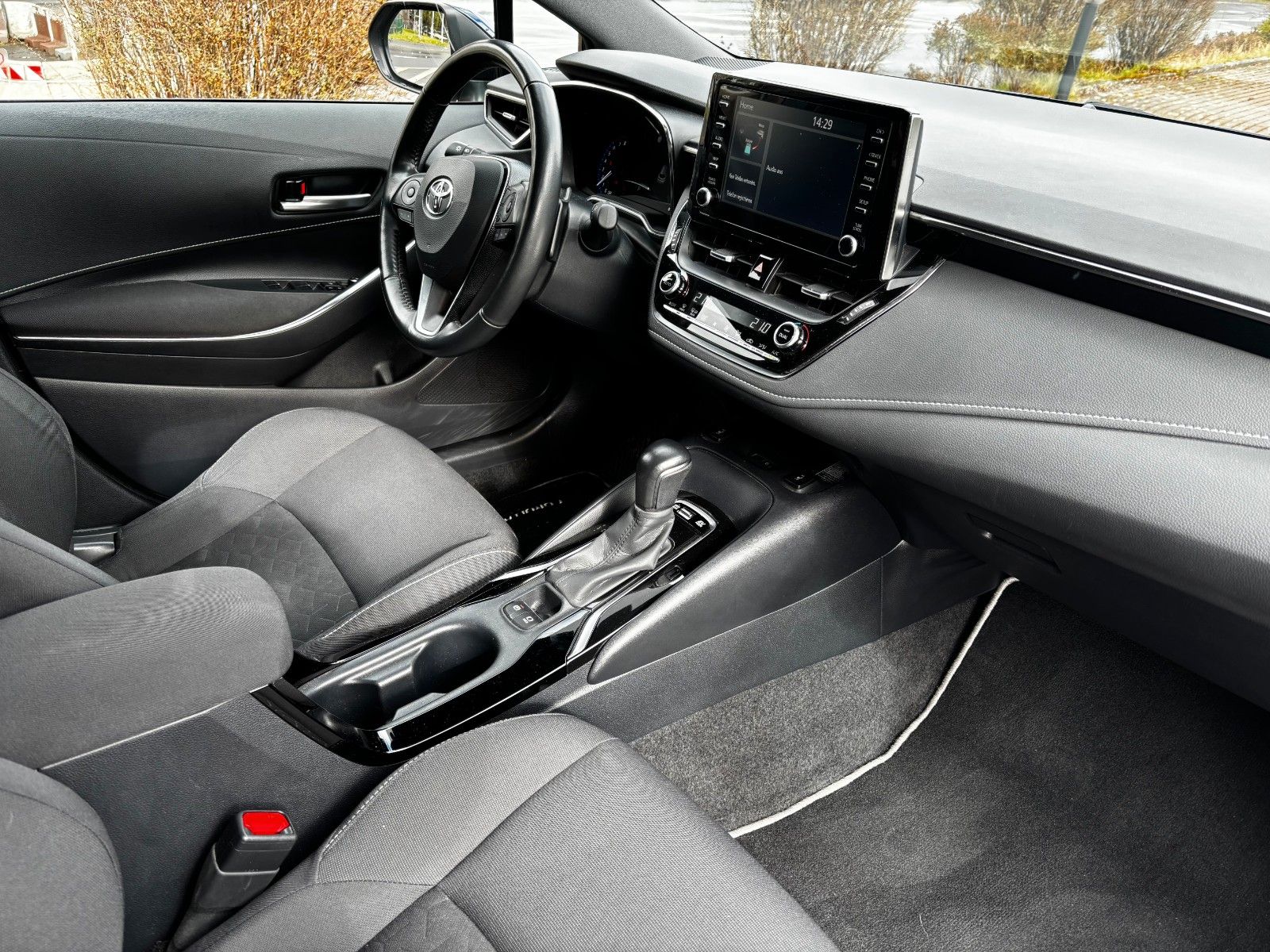 Toyota Corolla Touring Sports Hybrid Team D foto 13