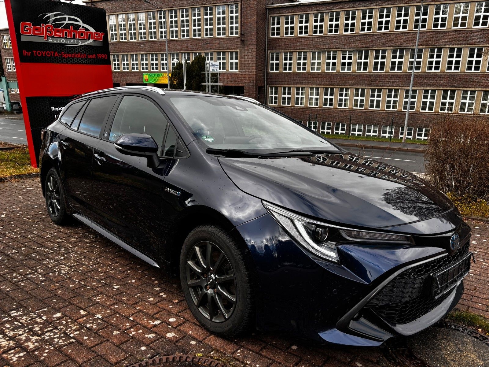 Toyota Corolla Touring Sports Hybrid Team D foto 3
