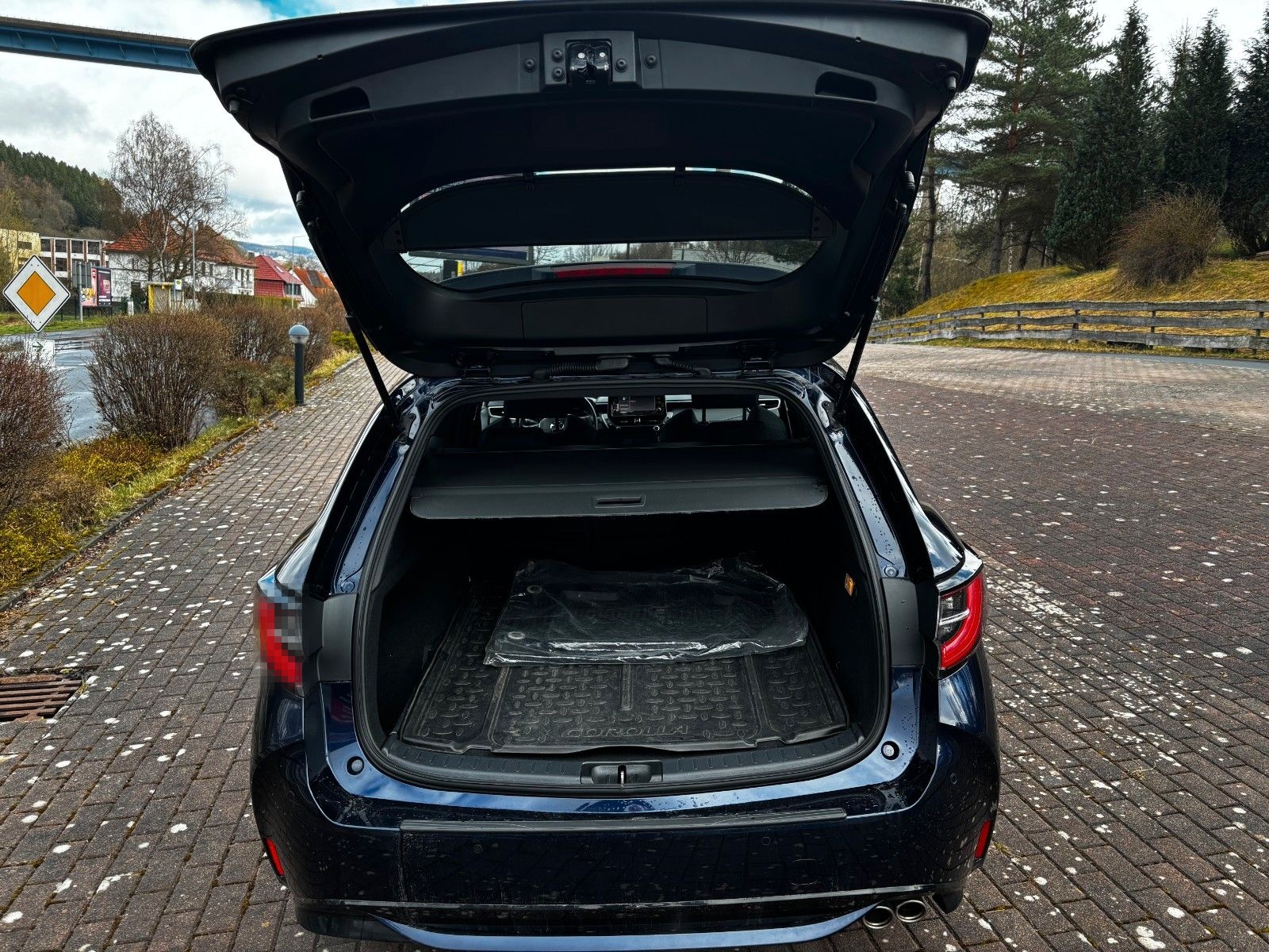 Toyota Corolla Touring Sports Hybrid Team D foto 5
