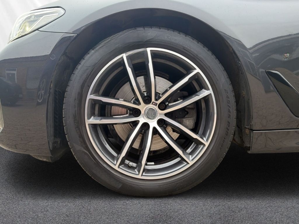 BMW 520 d touring M-Sport HiFi Stop&Go Cockpit Prof. foto 7