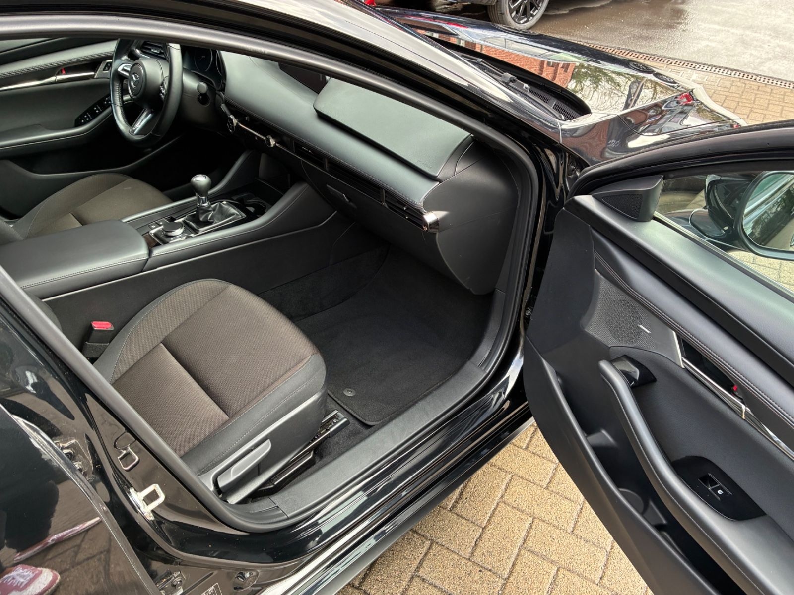 Mazda 3 SKYACTIV-G 2.0 M Hybrid SELECTION DES-P PREM-P foto 20