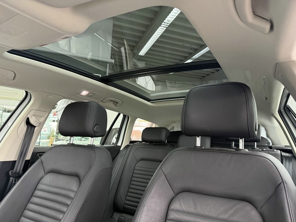 Volkswagen Passat Variant 2.0 TSI Comfortline, DSG, Leder foto 12