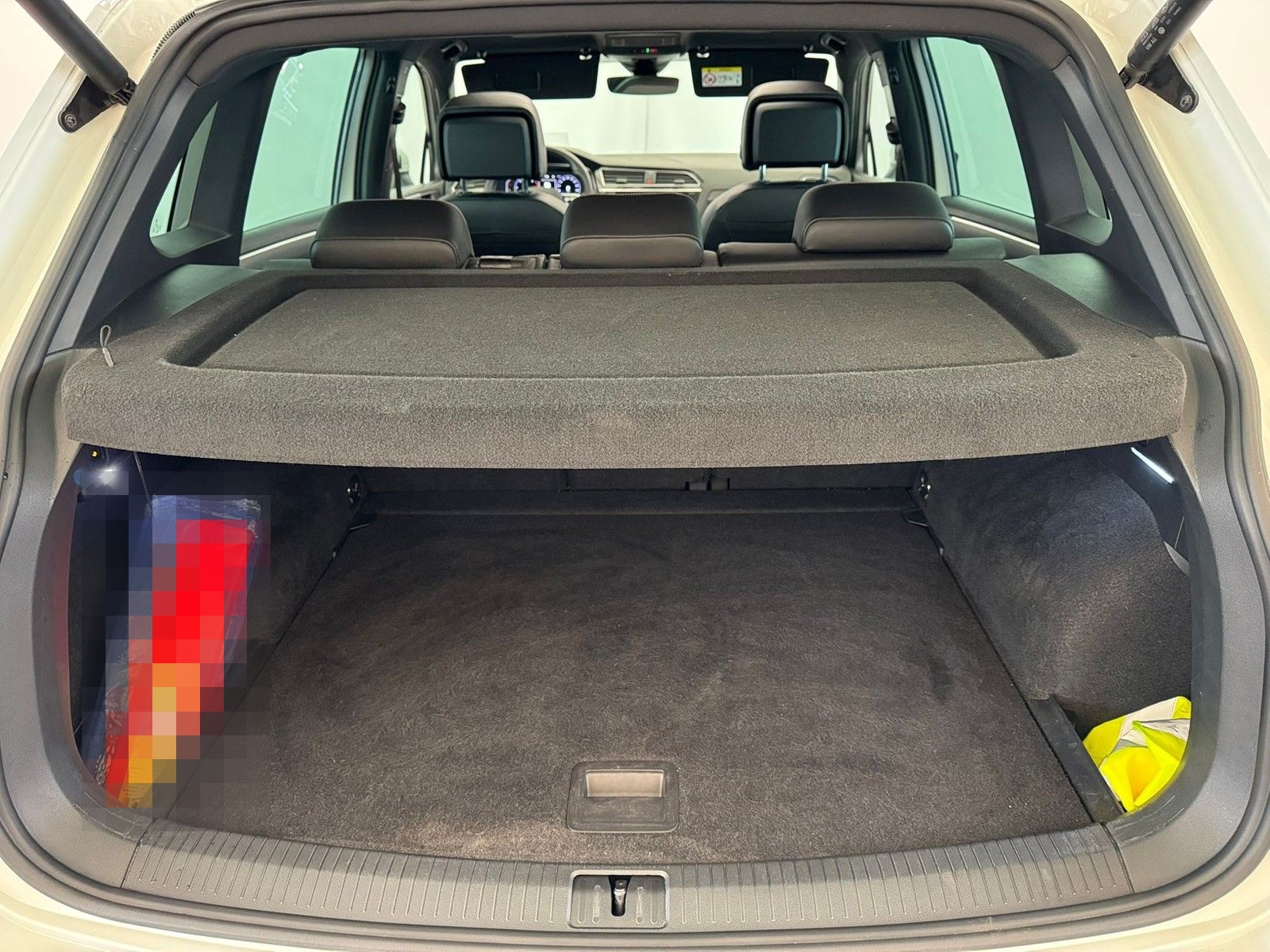 Volkswagen Tiguan R-Line 2.0TDI 4M+AHK+PANO+STHZ+HUD+KAMERA foto 17