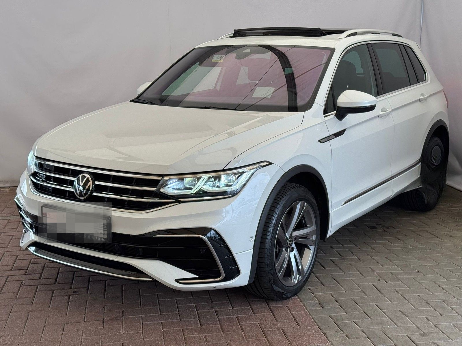 Volkswagen Tiguan R-Line 2.0TDI 4M+AHK+PANO+STHZ+HUD+KAMERA foto 21