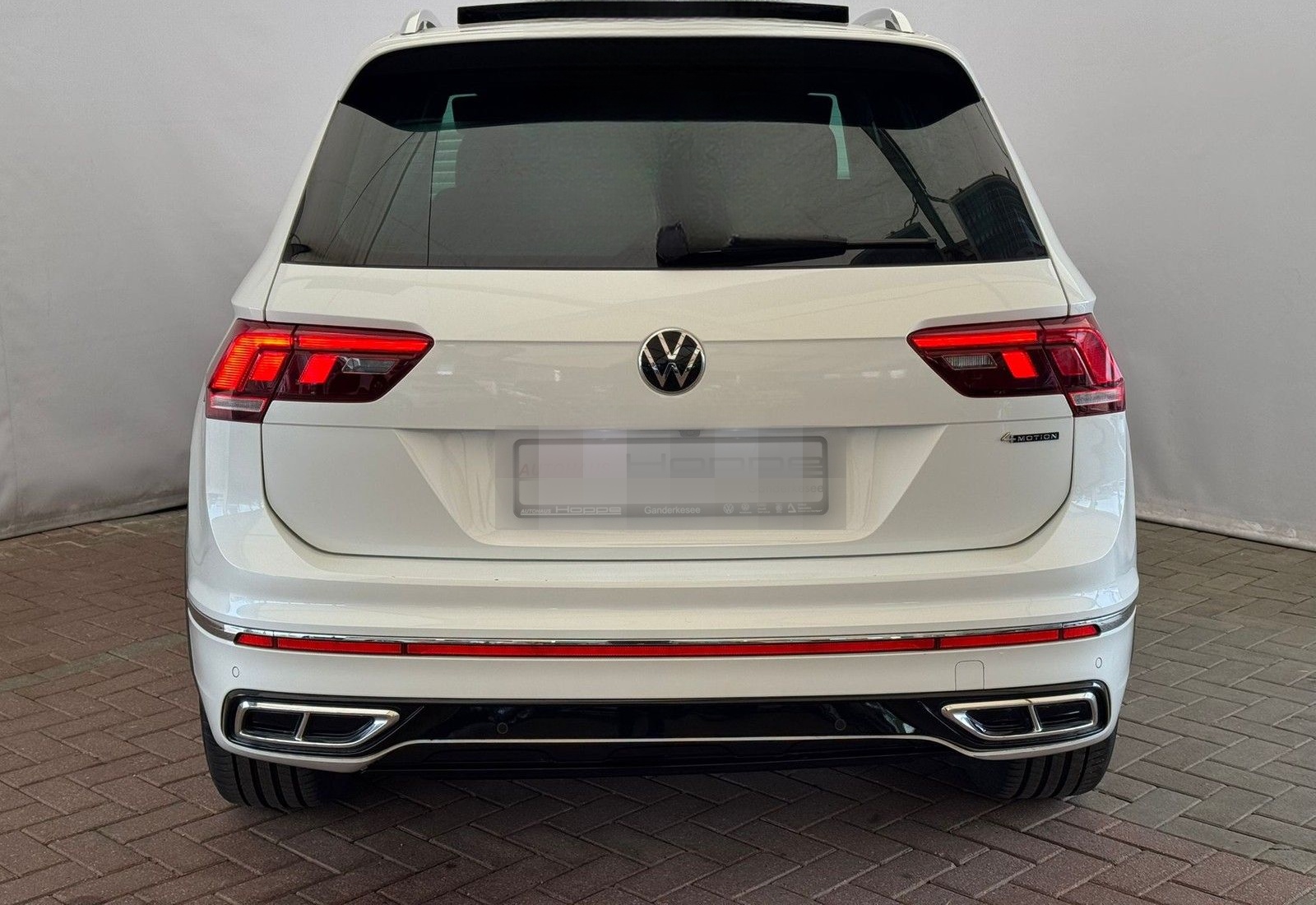 Volkswagen Tiguan R-Line 2.0TDI 4M+AHK+PANO+STHZ+HUD+KAMERA foto 24